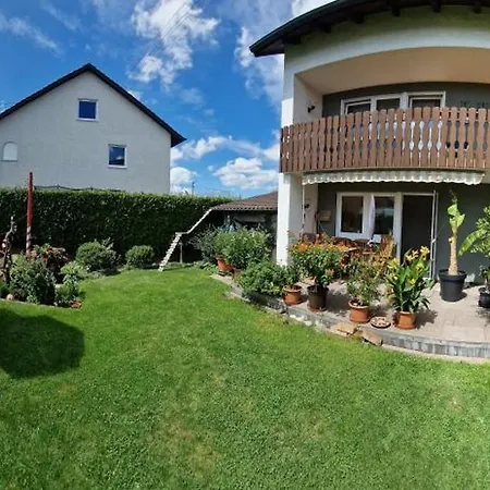 Wiesental 89331 Burgau, Wiesentalstrasse 1 アパート ブルクアウ
