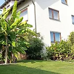 Wiesental 89331 Burgau, Wiesentalstrasse 1 *