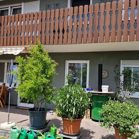 Wiesental 89331 Burgau, Wiesentalstrasse 1 公寓