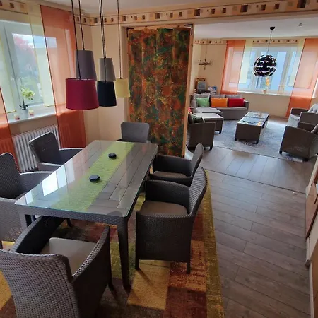 Wiesental 89331 Burgau, Wiesentalstrasse 1 公寓 *